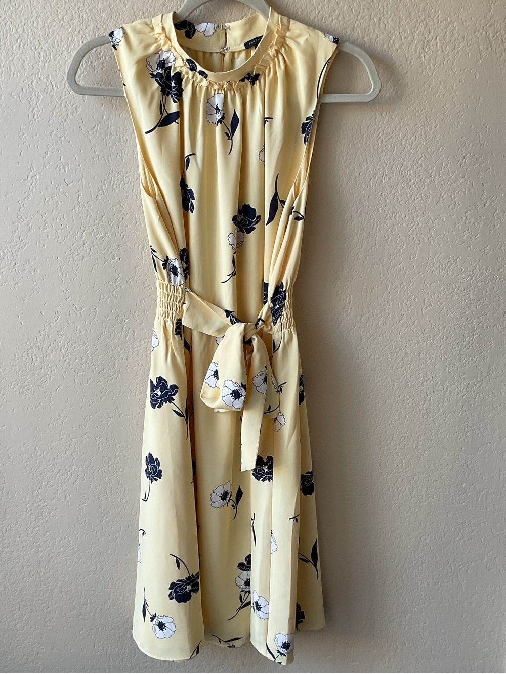 Ann Taylor Sunny Poppy Yellow Navy Blue Smocked Tie Waist Midi Dress Womens M